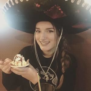 Meet your Posher, Shayla